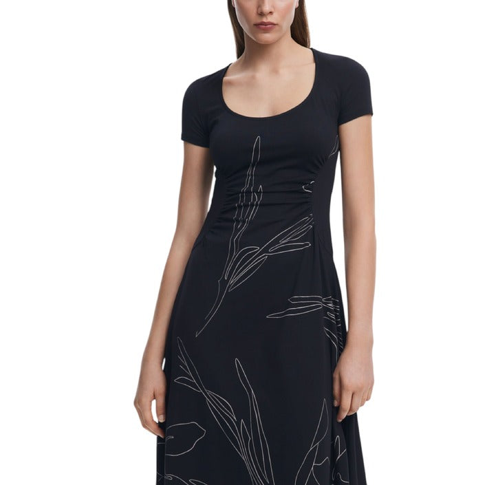 Robe Desigual Femme Code article: 25SWVK03