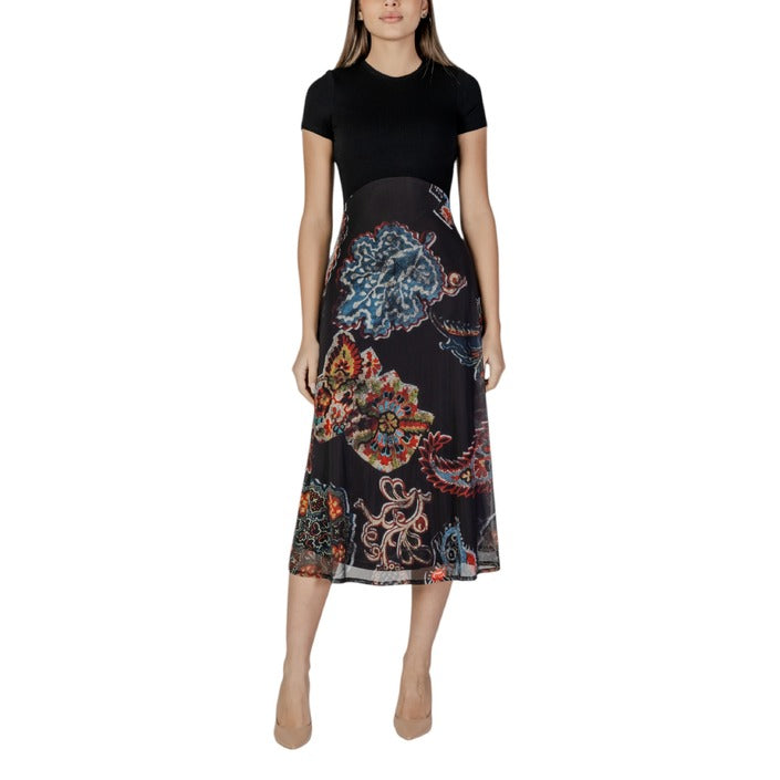 Robe Desigual Femme Code article: 25SWVK32