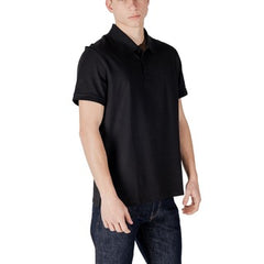 Calvin Klein Jeans - Polo Men Article code LV040HM281